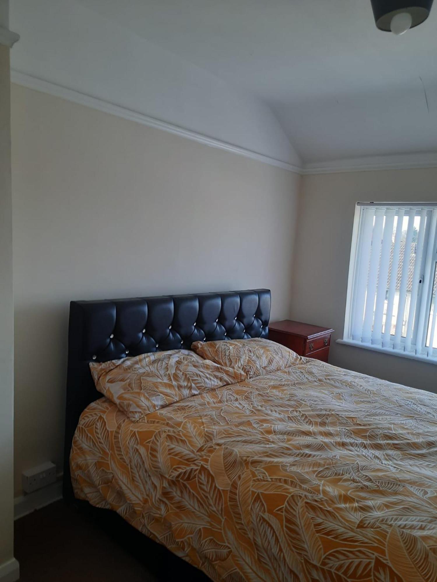 Entire Three Bedroom House In 버밍엄 외부 사진